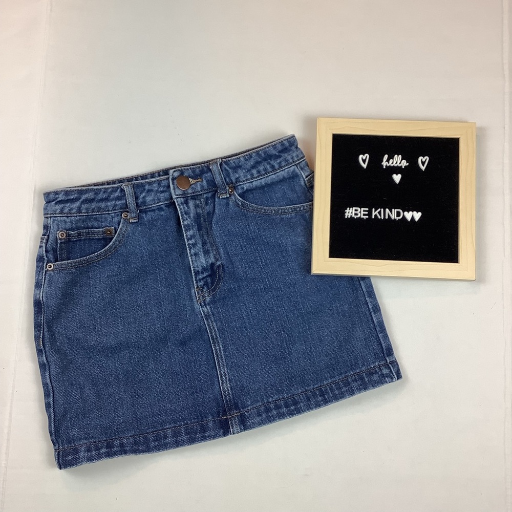 Forever 21 denim skirt size small
